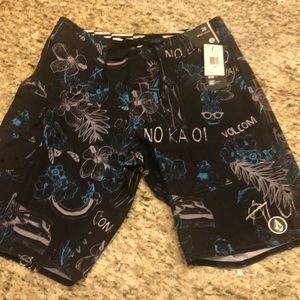 NWT  Volcom Mod Tech Sz 28” Waist Swim Tru…